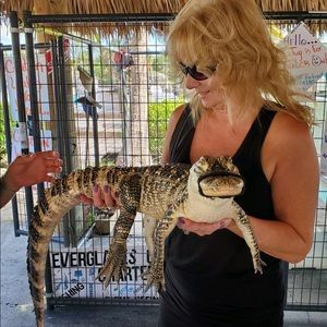 Meet your Posher, Renee